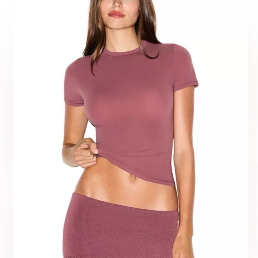SKIMS Fits Everybody T Shirt Beet SMALL